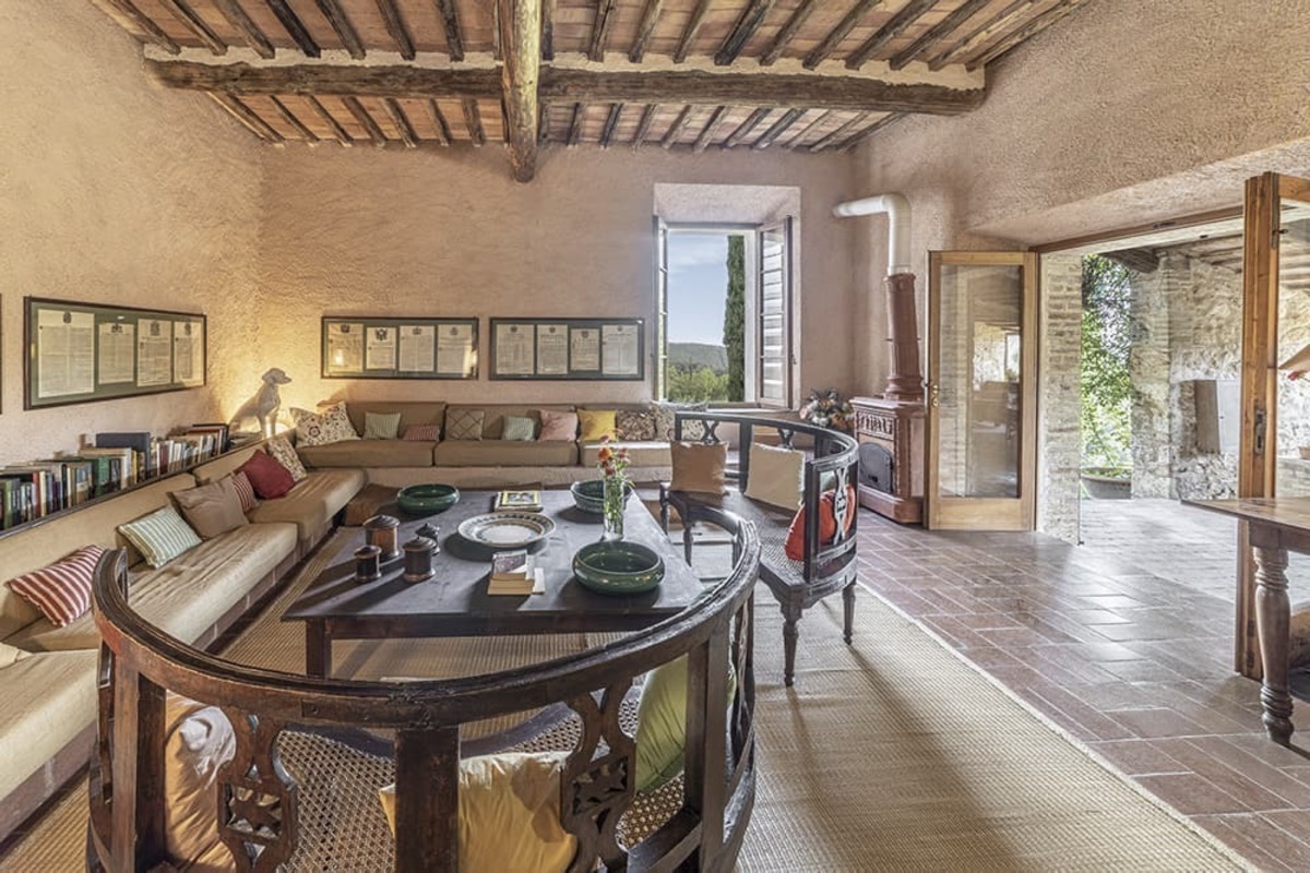 Gallery Item 1
