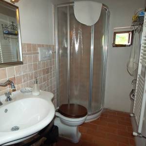 imgi showersitting torrevista villa san gimignano imgi showersitting torrevista villa san gimignano