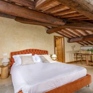 luksus ferie villa i toscana italien pool vingard4 castelmuzio topfloor00007