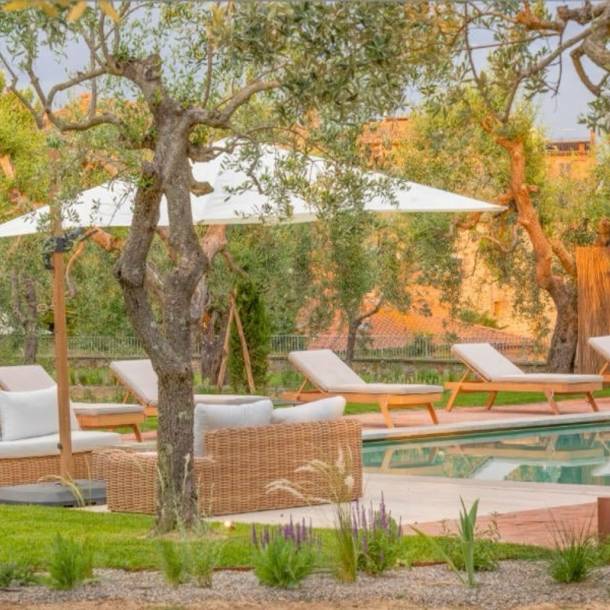 luksus ferie villa i toscana italien pool vingard72 castelmuzio outside00003