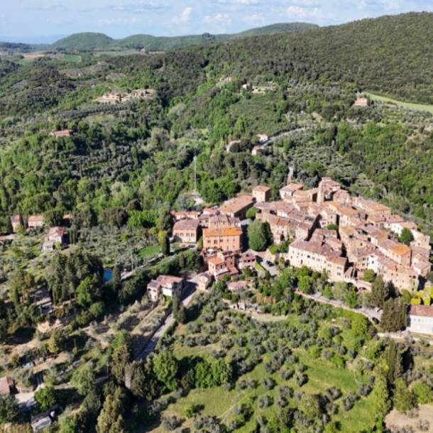 luksus ferie villa i toscana italien pool vingard92 castelmuzio il paese