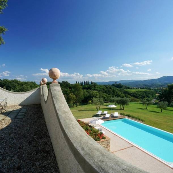 luksus villa toscana firenze pool generationsferie97 villa dioneo00061
